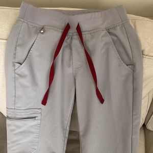 FIGS Zamora jogger - cement gray